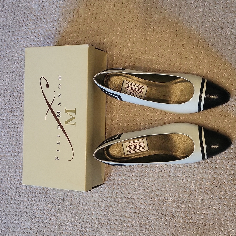 Vintage Hudsons Field Manor Pumps